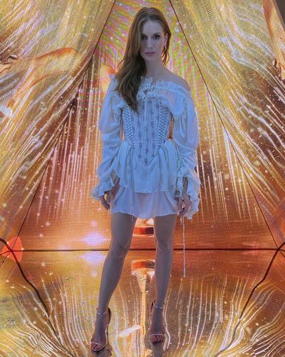 Yasemin Kay Allen seksi ifşa fotoğrafı 66780