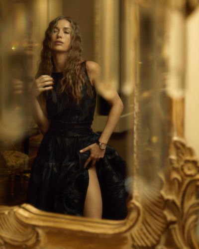 Yasemin Kay Allen seksi ifşa fotoğrafı 66749
