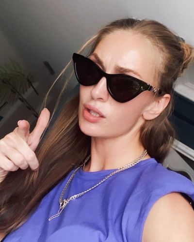 Yasemin Kay Allen seksi ifşa fotoğrafı 66725