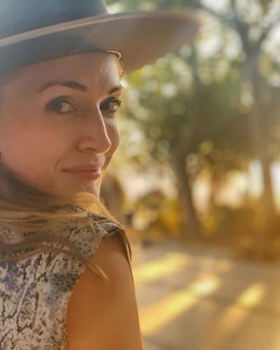 Yasemin Kay Allen seksi ifşa fotoğrafı 66700
