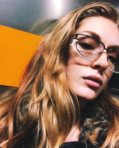 Yasemin Kay Allen seksi ifşa fotoğrafı 66684