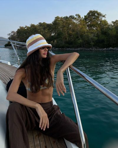 Yasemin Özilhan seksi ifşa fotoğrafı 11