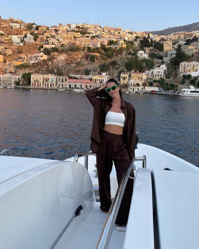 Yasemin Özilhan seksi ifşa fotoğrafı 123