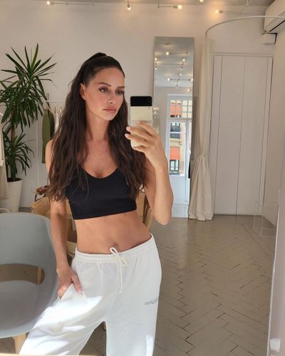 Yasemin Özilhan seksi ifşa fotoğrafı 131