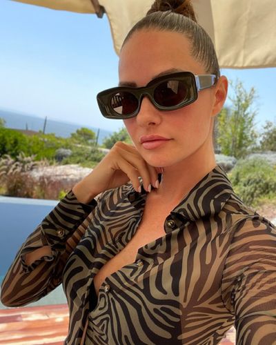 Yasemin Özilhan seksi ifşa fotoğrafı 151