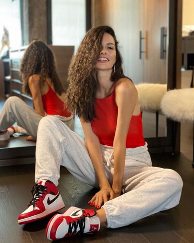 Yasemin Özilhan seksi ifşa fotoğrafı 313