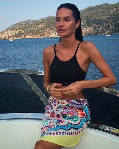 Yasemin Özilhan seksi ifşa fotoğrafı 319