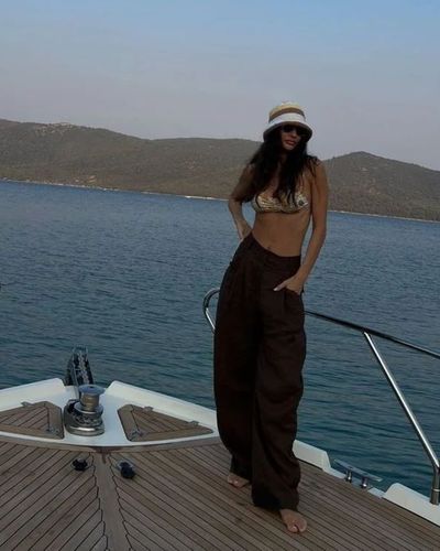 Yasemin Özilhan seksi ifşa fotoğrafı 3