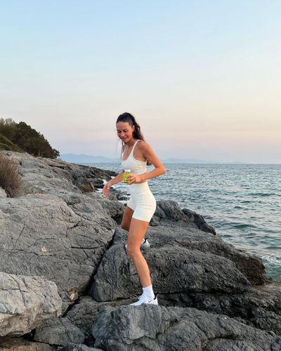 Yasemin Özilhan seksi ifşa fotoğrafı 4