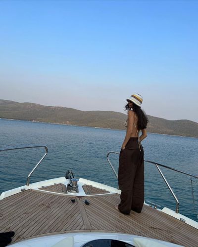 Yasemin Özilhan seksi ifşa fotoğrafı 78