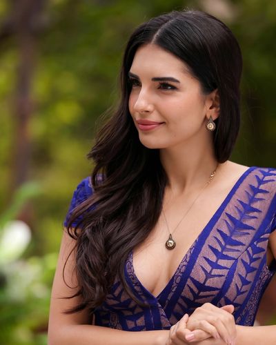 Yasemin Yazıcı seksi ifşa fotoğrafı 35