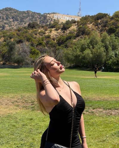 Yasmin Erbil seksi ifşa fotoğrafı 124