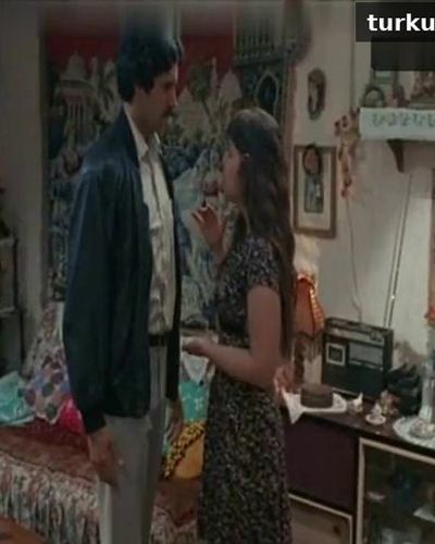 Yeşim Ceren Bozoğlu seksi ifşa fotoğrafı 6 — Eve Dönüş (2006)