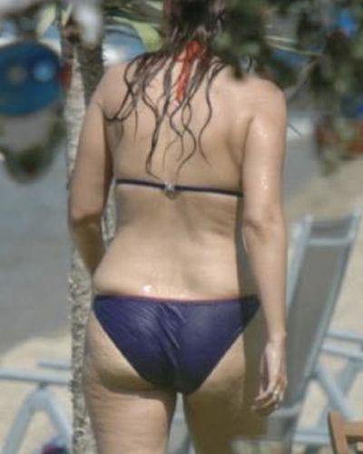 Yeşim Salkım seksi ifşa fotoğrafı 5