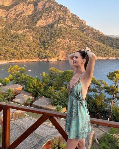 Yıldız Çağrı Atiksoy seksi ifşa fotoğrafı 26