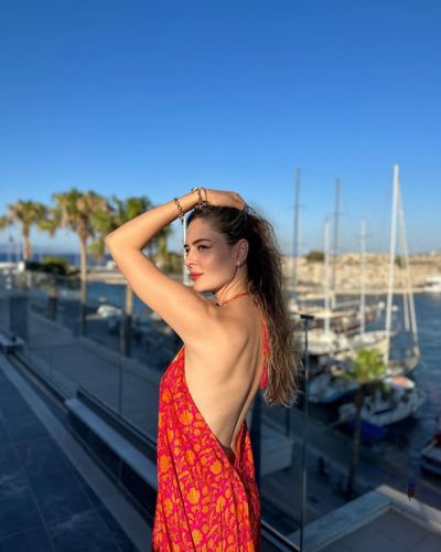 Yıldız Çağrı Atiksoy seksi ifşa fotoğrafı 48