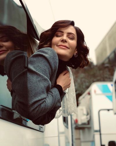 Yıldız Çağrı Atiksoy seksi ifşa fotoğrafı 78