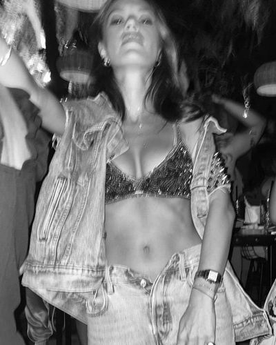 Yusra Geyik seksi ifşa fotoğrafı 401