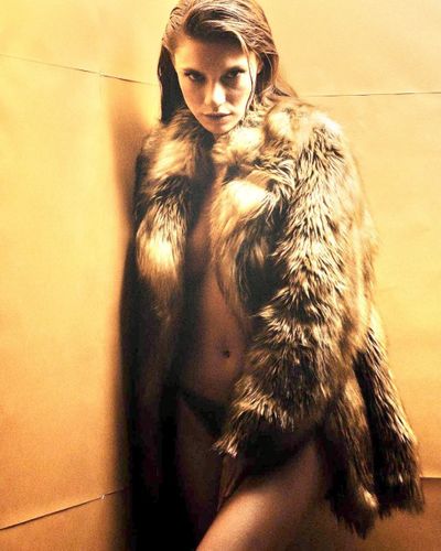Yusra Geyik seksi ifşa fotoğrafı 404