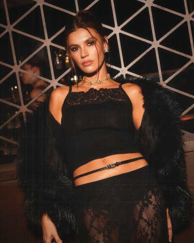 Yusra Geyik seksi ifşa fotoğrafı 504