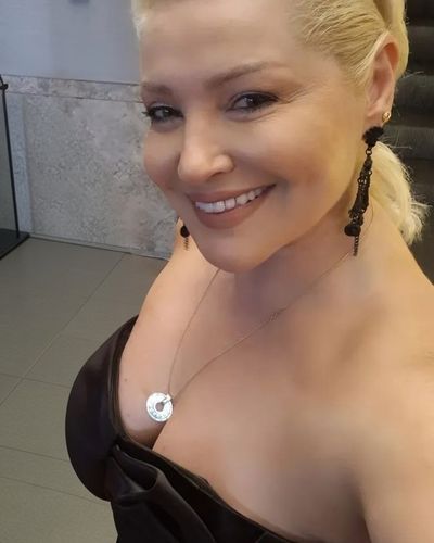 Zahide Yetiş seksi ifşa fotoğrafı 18