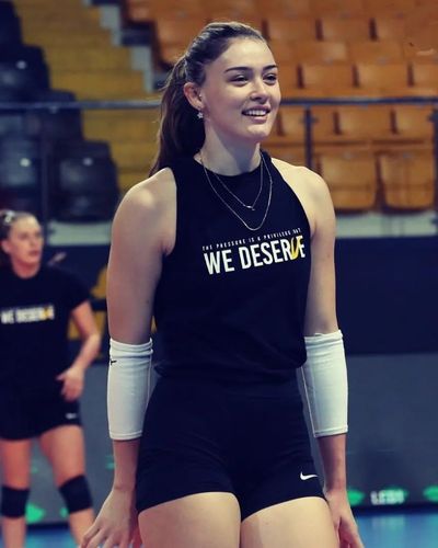 Zehra Güneş seksi ifşa fotoğrafı 138