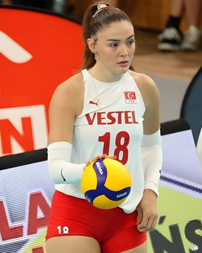 Zehra Güneş seksi ifşa fotoğrafı 45