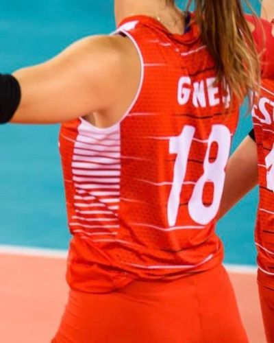 Zehra Güneş seksi ifşa fotoğrafı 521