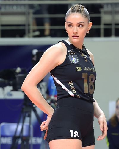 Zehra Güneş seksi ifşa fotoğrafı 55