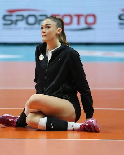 Zehra Güneş seksi ifşa fotoğrafı 643