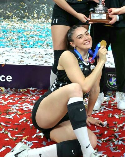 Zehra Güneş seksi ifşa fotoğrafı 752