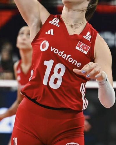 Zehra Güneş seksi ifşa fotoğrafı 3