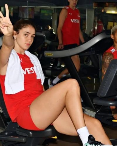 Zehra Güneş seksi ifşa fotoğrafı 79