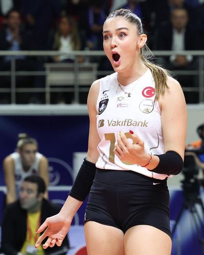 Zehra Güneş seksi ifşa fotoğrafı 81
