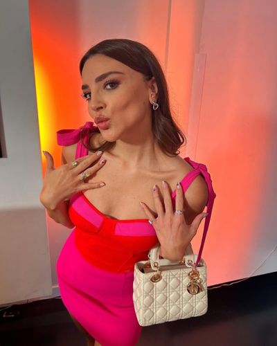 Zehra Yılmaz seksi ifşa fotoğrafı 51