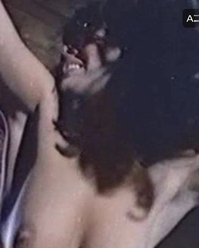 Zerrin Egeliler seksi ifşa fotoğrafı 11 — Çıldırtan Kadın (1979)