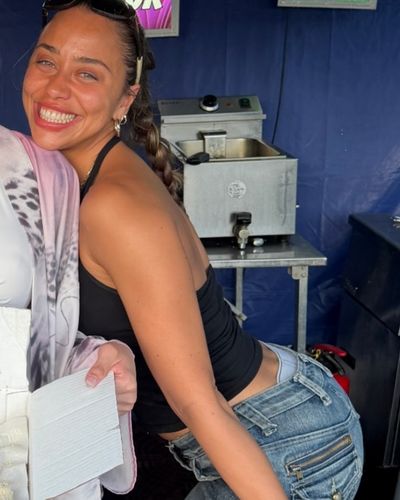 Zeynep Alkan seksi ifşa fotoğrafı 32