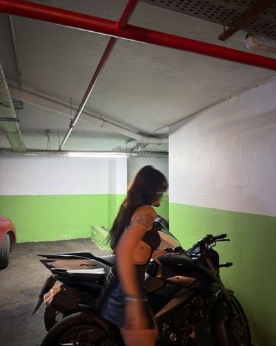 Zeynep Alkan seksi ifşa fotoğrafı 592
