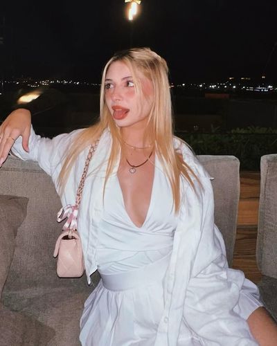 Zeynep Atılgan seksi ifşa fotoğrafı 110