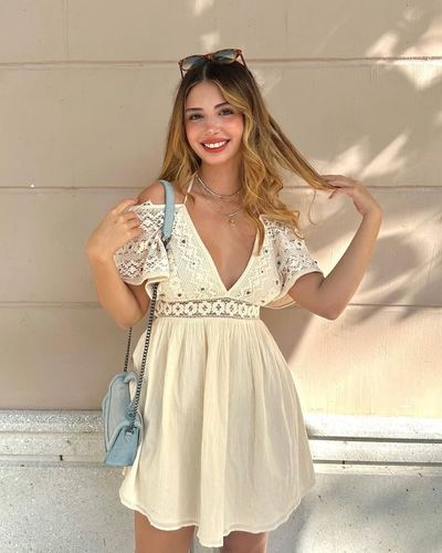 Zeynep Atılgan seksi ifşa fotoğrafı 4