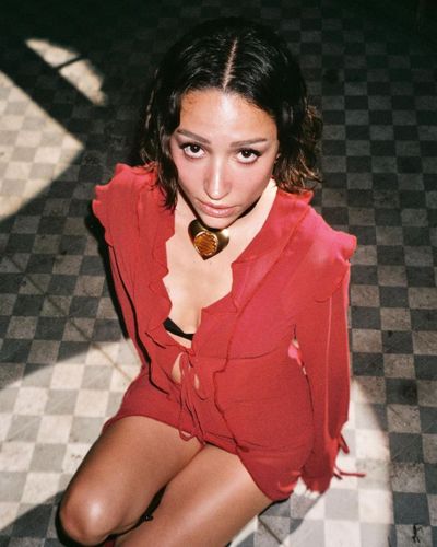Zeynep Bastık seksi ifşa fotoğrafı 107