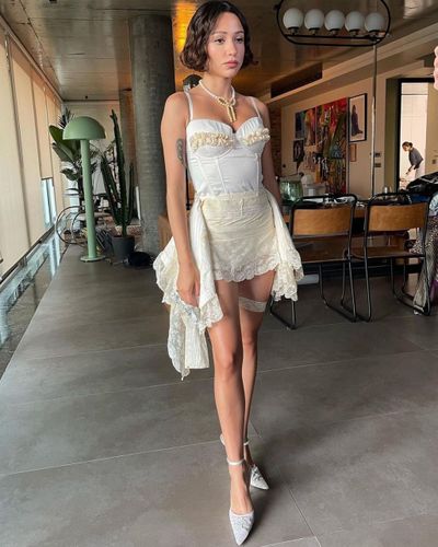 Zeynep Bastık seksi ifşa fotoğrafı 135