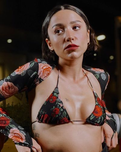 Zeynep Bastık seksi ifşa fotoğrafı 17834