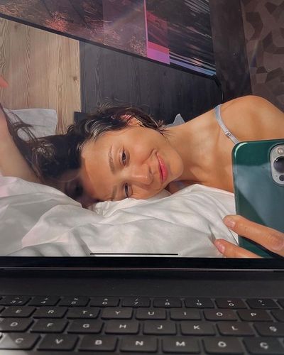 Zeynep Bastık seksi ifşa fotoğrafı 17825