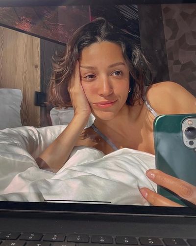 Zeynep Bastık seksi ifşa fotoğrafı 17712
