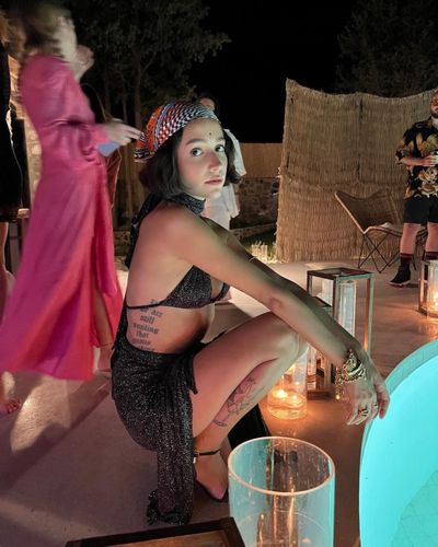 Zeynep Bastık seksi ifşa fotoğrafı 17621
