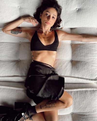 Zeynep Bastık seksi ifşa fotoğrafı 17619
