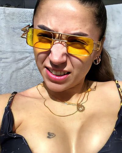 Zeynep Bastık seksi ifşa fotoğrafı 17576