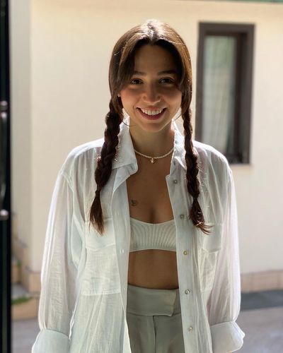 Zeynep Bastık seksi ifşa fotoğrafı 17574
