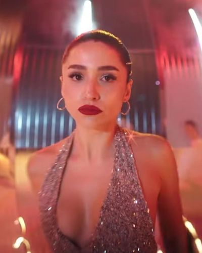 Zeynep Bastık seksi ifşa fotoğrafı 17540